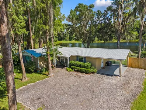 20704 Preston Ln, Lutz, FL 33558