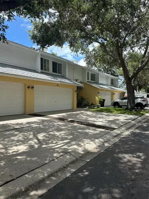 1124 Sunset Point Rd #302, Clearwater, FL 33755