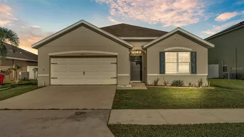 3817 Crystal Dew St, Plant City, FL 33567