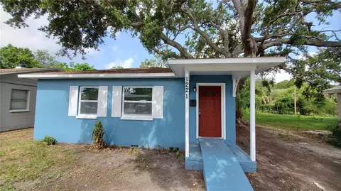 1221 30th St S, Saint Petersburg, FL 33712