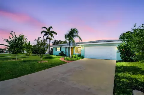 13979 Barbados Dr, Seminole, FL 33776