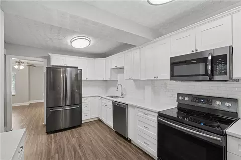 3301 W Price Ave, Tampa, FL 33611
