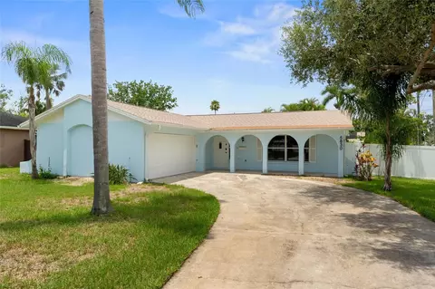 5830 Venetian Blvd NE, Saint Petersburg, FL 33703