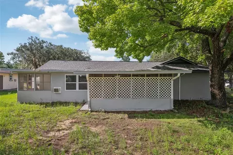 Exterior - 3 Silver Ct, Ocala, FL 34472 photo 6 of 8