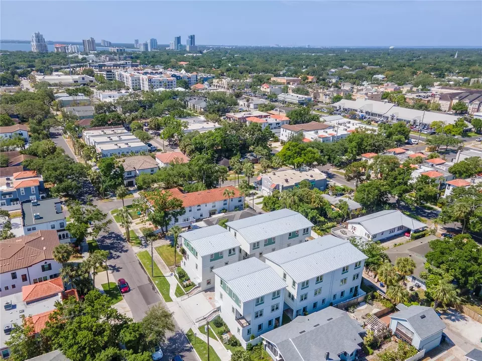 View/Area - 407 S Albany Ave #3, Tampa, FL 33606 photo 3 of 3