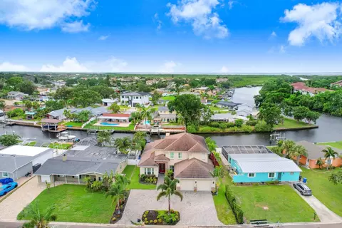 10728 Dowry Ave, Tampa, FL 33615