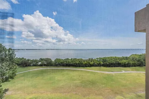 2617 Cove Cay Dr #706, Clearwater, FL 33760