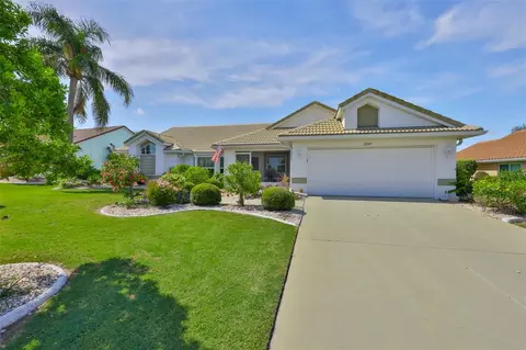 2249 New Bedford Dr, Sun City Center, FL 33573