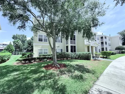 18369 Bridle Club Dr, Tampa, FL 33647