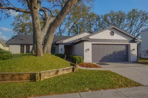 2906 Windridge Dr, Holiday, FL 34691