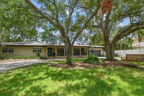 563 Madeira Ave, Tampa, FL 33606