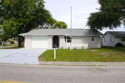 8829 Roble Way, Port Richey, FL 34668