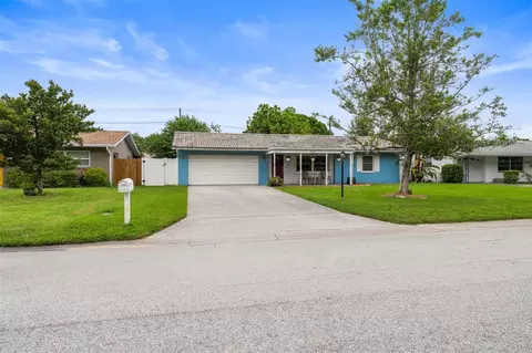 5705 45th Ave N, Kenneth City, FL 33709