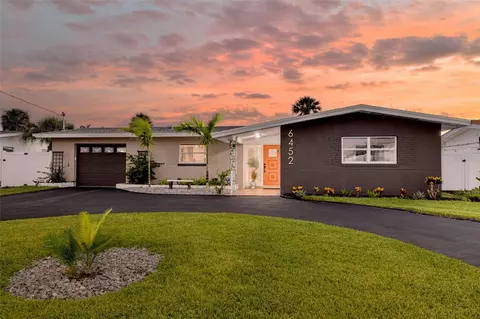 6452 1st Palm Pt, Saint Pete Beach, FL 33706