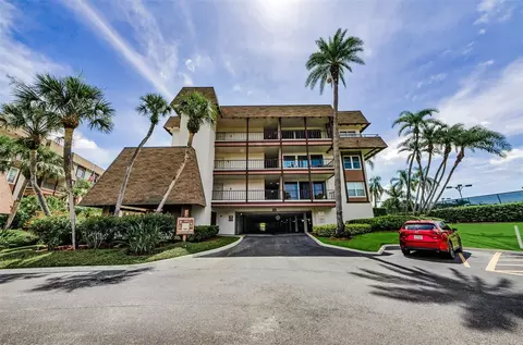 3021 Countryside Blvd #28A, Clearwater, FL 33761