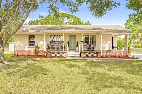 407 10th St SW, Ruskin, FL 33570