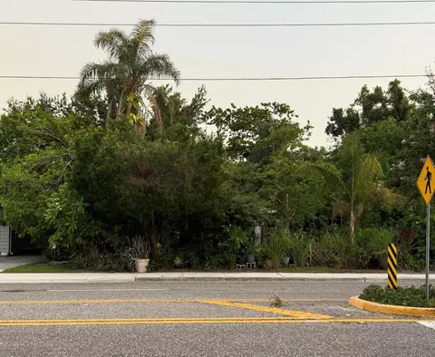 600 38th Ave N, Saint Petersburg, FL 33704