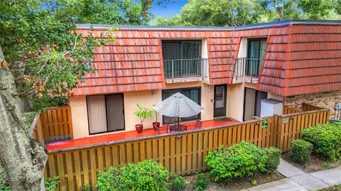 738 1st Ct, Palm Harbor, FL 34684
