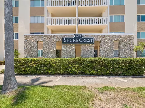 1200 N Shore Dr NE #213, Saint Petersburg, FL 33701