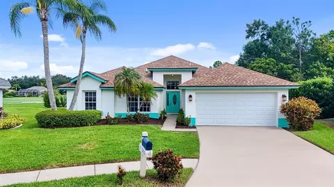 3202 Fox Squirrel Ln, Valrico, FL 33596