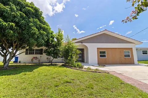 787 San Salvador Dr, Dunedin, FL 34698