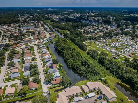 7911 Hardwick Dr #414, New Port Richey, FL 34653