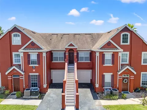 9042 Lake Chase Island Way, Tampa, FL 33626