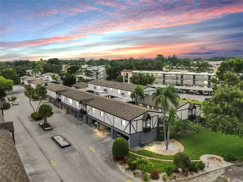 1146 King Arthur Ct #114, Dunedin, FL 34698