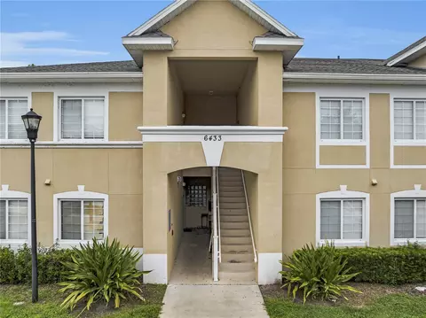 6433 Cypressdale Dr #102, Riverview, FL 33578