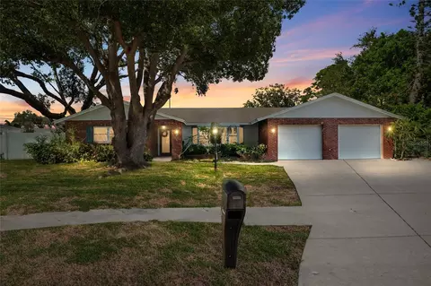 13623 97th Ter, Seminole, FL 33776