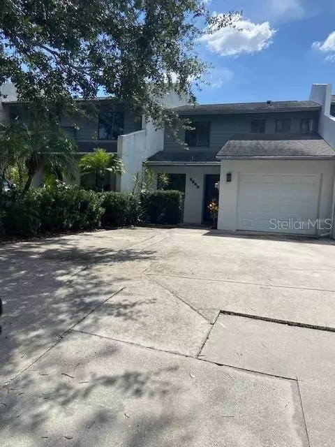 5820 Idle Forest Pl, Tampa, FL 33614