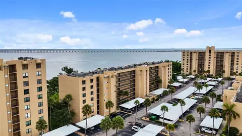 2617 Cove Cay Dr #606, Clearwater, FL 33760