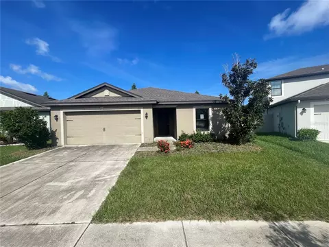 710 Chatham Walk Dr, Ruskin, FL 33570