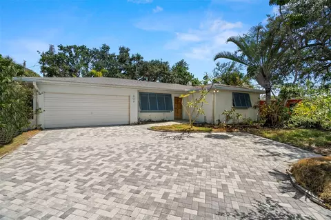 406 88th Ave, Saint Pete Beach, FL 33706