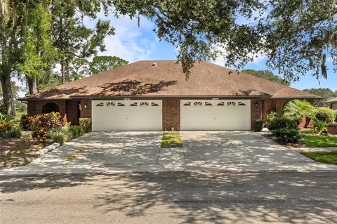 6549 Brentwood Dr, Zephyrhills, FL 33542