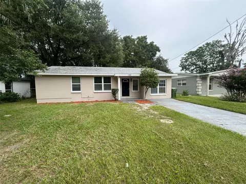 1108 Flamingo Dr, Leesburg, FL 34748