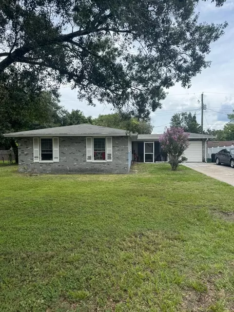 6120 E 110th Ave, Temple Terrace, FL 33617