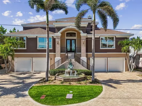 162 Devon Dr, Clearwater Beach, FL 33767