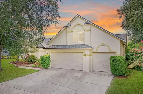 1801 Vista River Dr, Valrico, FL 33596