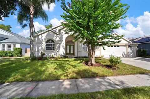 4636 River Overlook Dr, Valrico, FL 33596