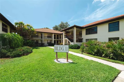 1109 Hammock Pine Blvd, Clearwater, FL 33761