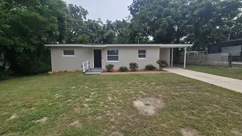 309 Areca St, Fruitland Park, FL 34731