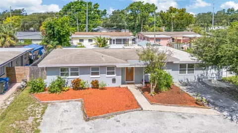 1041 Jackson St, Largo, FL 33770
