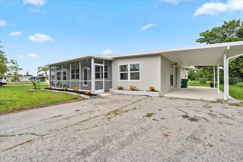 198 Cypress Ave NW, Port Charlotte, FL 33952
