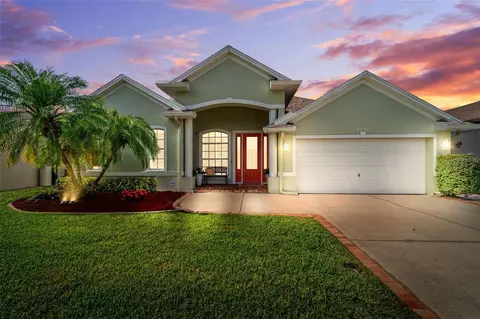 8226 Wild Oaks Cir, Largo, FL 33773