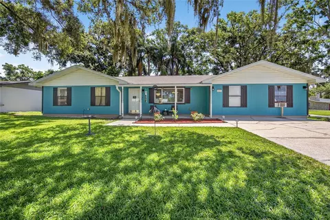5605 Driftwood Dr, Lakeland, FL 33809
