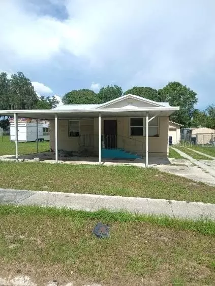 125 Nelson St, Auburndale, FL 33823