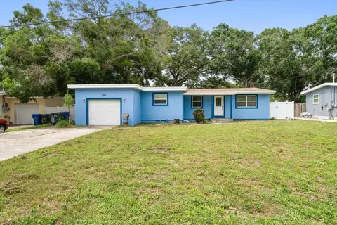 908 S Palm Dr, Largo, FL 33770