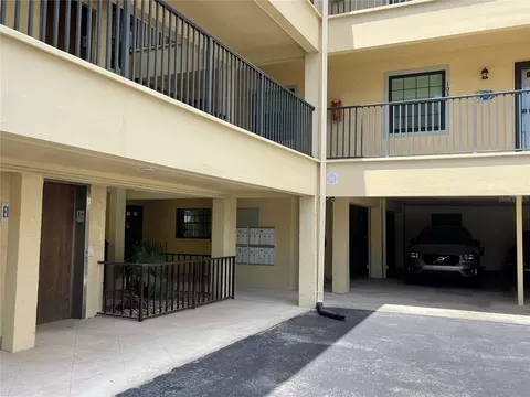 460 S Paula Dr #103, Dunedin, FL 34698