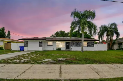 1561 Bass Blvd, Dunedin, FL 34698